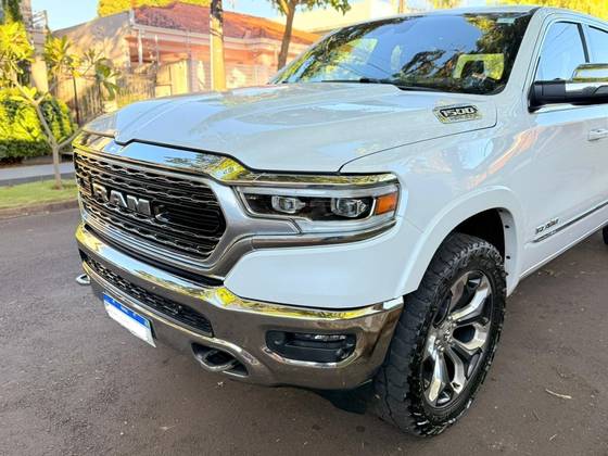RAM 1500 5.7 V8 GASOLINA LIMITED CD 4X4 AUTOMÁTICO